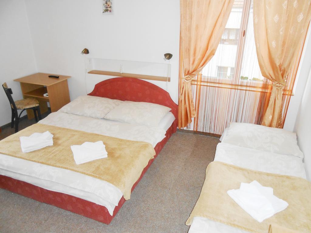 Hotel White Rabbit Hall Poděbrady Zimmer foto
