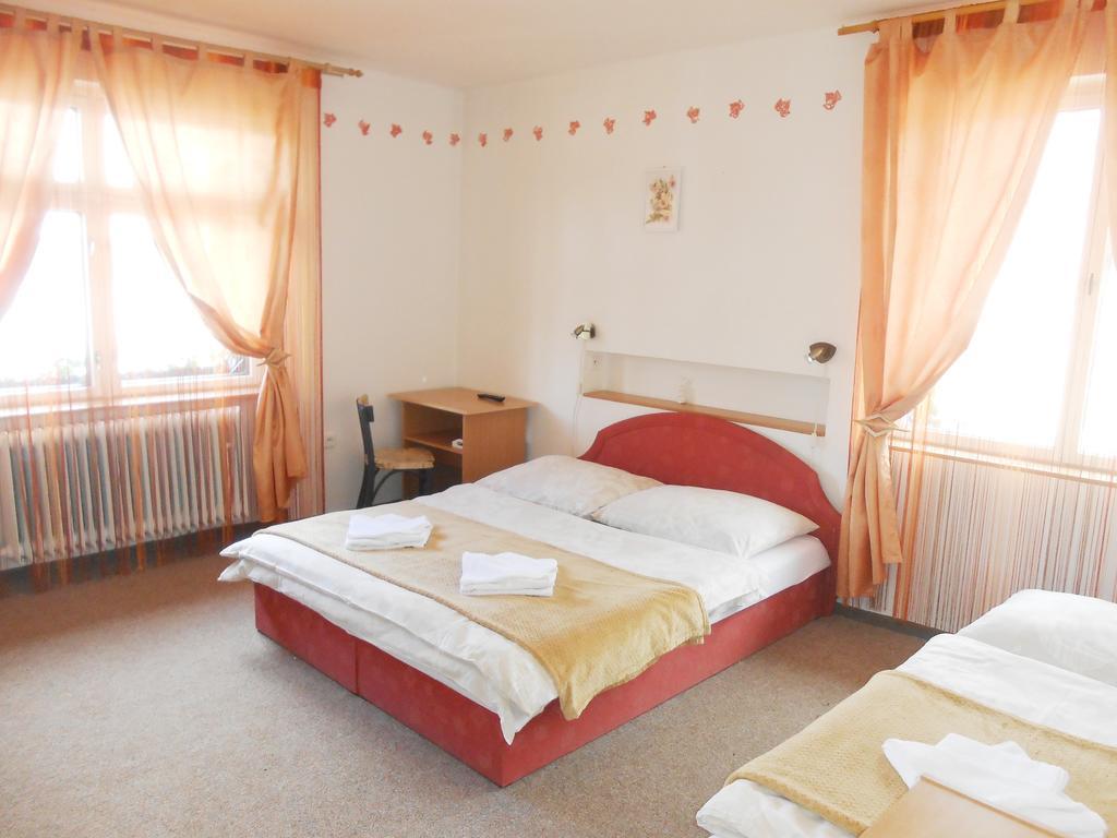 Hotel White Rabbit Hall Poděbrady Zimmer foto