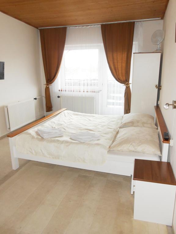 Hotel White Rabbit Hall Poděbrady Zimmer foto