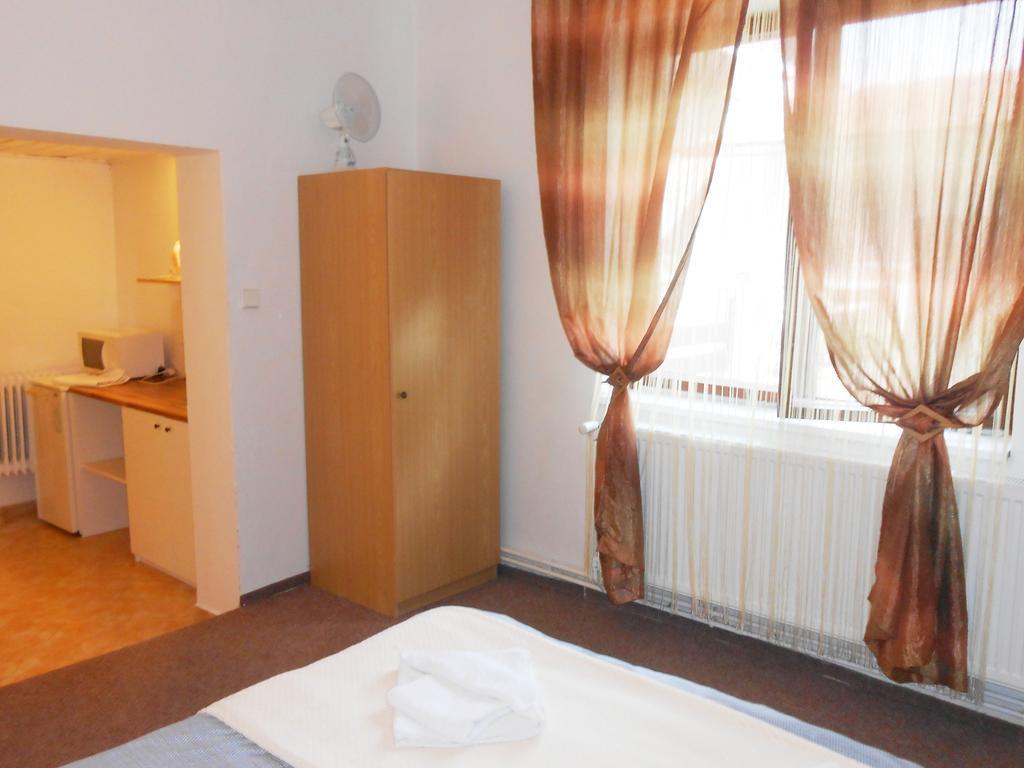 Hotel White Rabbit Hall Poděbrady Zimmer foto